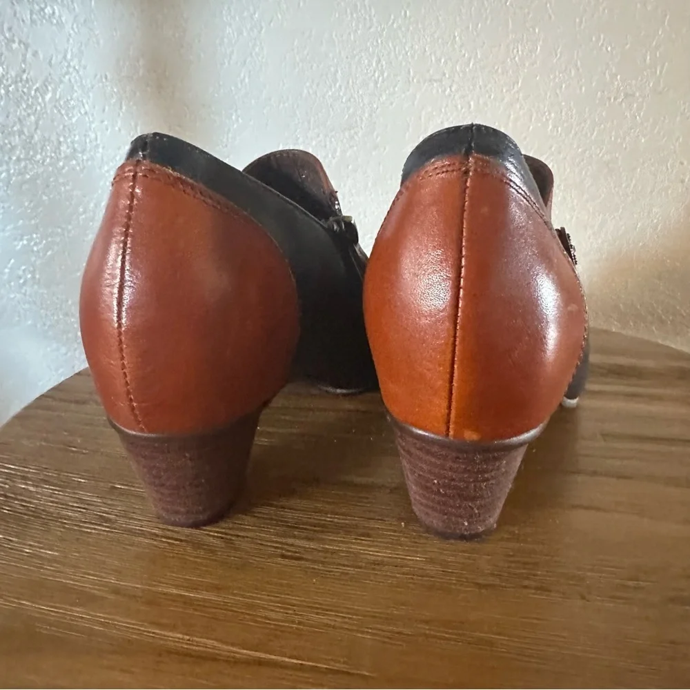L'ARTISTE by Spring Step Navy and Brown Heeled Shoes - Picture 6 of 6